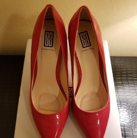 Shoes - Picture 4 of 5